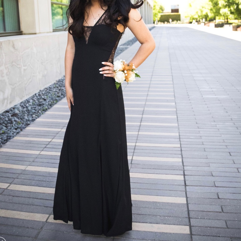 Black Lace-Insert Knit Maxi BCBGMAXAZRIA Dress